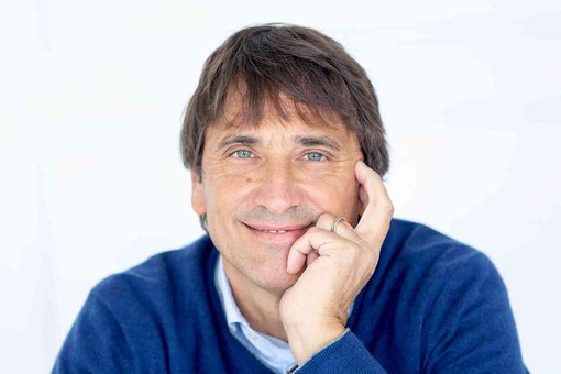 Matteo Lancini ad Alba per parlare de “Il bullismo degli adulti” Matteo Lancini ad Alba per parlare de “Il bullismo degli adulti”
