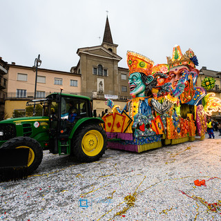EVENTI / Impazza il Carnevale in Granda: sfilate e maschere, ma anche appuntamenti culturali e sportivi