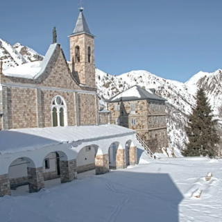 Il santuario di Sant'Anna di Vinadio immortalato dalle webcam di i-gate.it Il santuario di Sant'Anna di Vinadio immortalato dalle webcam di i-gate.it