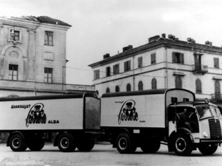 Mezzi di trasporto Ferrero, nei primi anni di vita dell'industria dolciaria