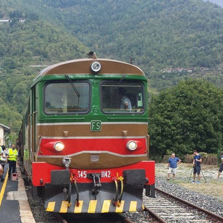 Treni storici Piemonte: “A tutto vapore” da Torino ad Alba e nel cuore delle Langhe