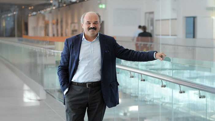 Oscar Farinetti, presidente della Fondazione E. di Mirafiore Oscar Farinetti, presidente della Fondazione E. di Mirafiore