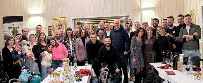 La Pro Loco Bricco de Faule brinda alla cena dei volontari