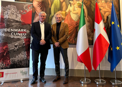 Peter Taksøe-Jensen DK Ambassador in Italy and Davide Lauro ASD Fausto Coppi Peter Taksøe-Jensen DK Ambassador in Italy and Davide Lauro ASD Fausto Coppi