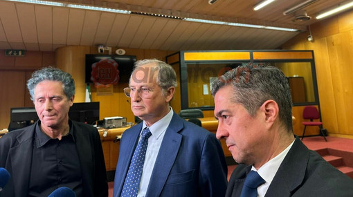 Mario Roggero in Corte d'Appello a Torino con il consulente processuale Novani e l'avvocato Stefano Marcolini Mario Roggero in Corte d'Appello a Torino con il consulente processuale Novani e l'avvocato Stefano Marcolini