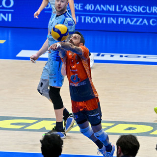 Il capitano è tornato: una super difesa di Mimmo Cavaccini a Piacenza (Foto Ninotto-Giraudo) Il capitano è tornato: una super difesa di Mimmo Cavaccini a Piacenza (Foto Ninotto-Giraudo)