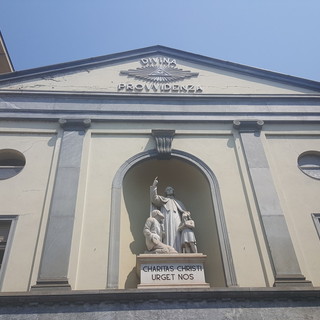 In foto la Piccola casa della Divina Provvidenza, in via Cottolengo a Torino