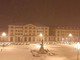 Cuneo: una spettacolare immagine notturna di piazza Galimberti sotto la neve