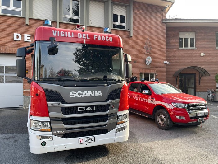 Alba, principio di incendio nei garage di una concessionaria di auto in corso Bra Alba, principio di incendio nei garage di una concessionaria di auto in corso Bra