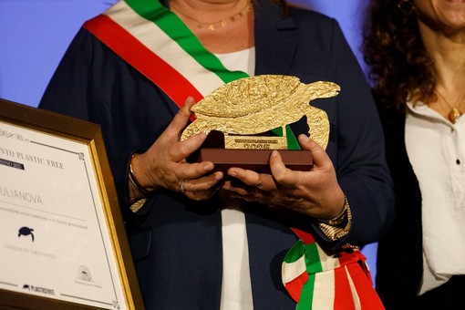 Ambiente: ultimi giorni per candidarsi al riconoscimento “Comune Plastic Free 2026” Ambiente: ultimi giorni per candidarsi al riconoscimento “Comune Plastic Free 2026”