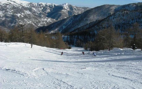 Sicurezza sulle piste e gestione degli impianti, alle stazioni sciistiche cuneesi oltre 1 milione e 800 mila euro dalla Regione