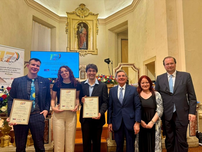 Il cuneese Nicola Racca vince il Premio letterario italo-russo "Raduga" Il cuneese Nicola Racca vince il Premio letterario italo-russo "Raduga"