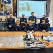 Si fingevano poliziotti e carabinieri  per rubare oro e argenteria: in otto finiscono agli arresti dopo indagine della Polizia di Cuneo
