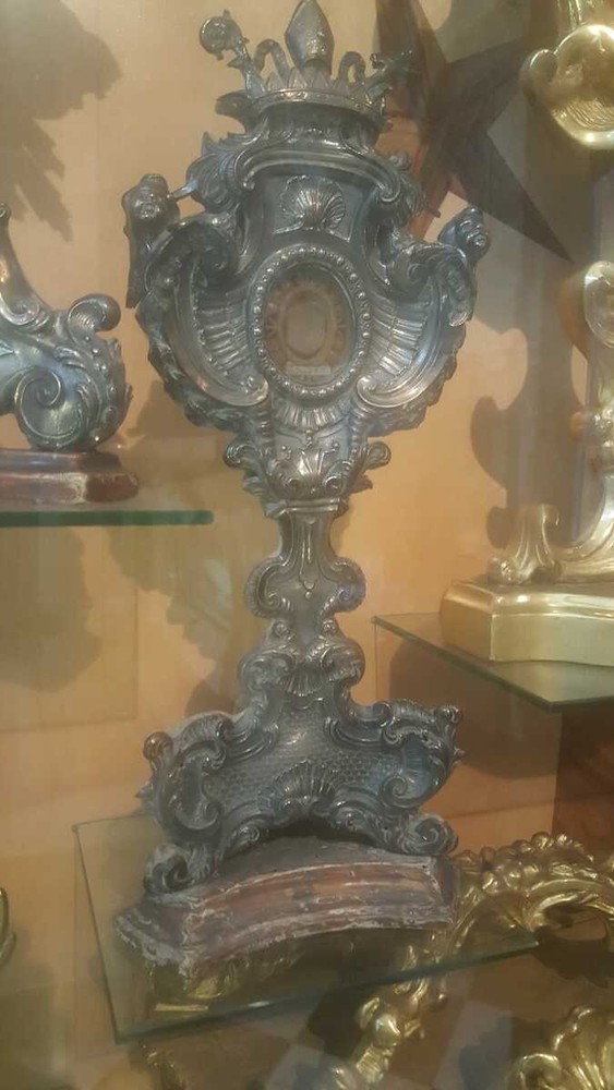 Reliquia di san Biagio conservata nella parrocchia della Santissima Annunziata, a Torino Reliquia di san Biagio conservata nella parrocchia della Santissima Annunziata, a Torino