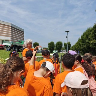 L'assessore Roberto Cavallo durante l'evento Spazzamondo ad Alba