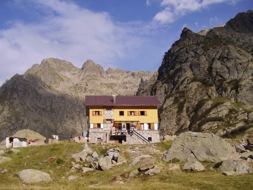 L'uomo doveva raggiungere il Rifugio Genova, ma è tornato al Baus L'uomo doveva raggiungere il Rifugio Genova, ma è tornato al Baus