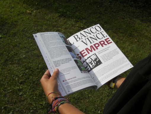 Dalla redazione alle librerie: la rivista “Differenti – In” comincia a circolare ad Alba Dalla redazione alle librerie: la rivista “Differenti – In” comincia a circolare ad Alba