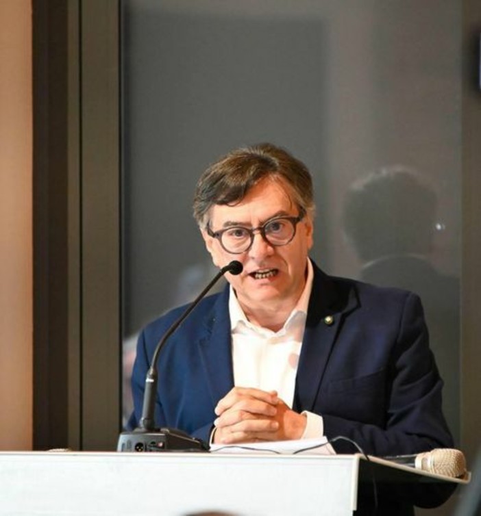 Roberto Cerrato in uscita con "Il respiro della campagna"
