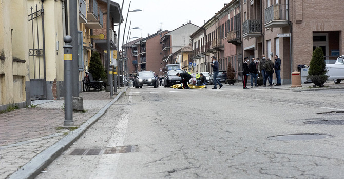 Il 28 aprile 2021 la rapina alla gioielleria di via Garibaldi a Gallo Grinzane Il 28 aprile 2021 la rapina alla gioielleria di via Garibaldi a Gallo Grinzane