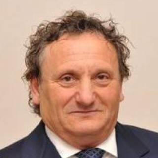 Renato Maiolo, agricoltore in pensione, sindaco del piccolo centro roerino dal 2004 al 2019