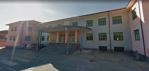 Forte odore di gas nella scuola elementare di Narzole: evacuati in via precauzionale gli alunni