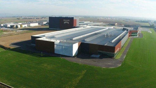 L'attuale stabilimento Panealba, ex Klinker Sire, lungo l'autostrada Torino-Savona