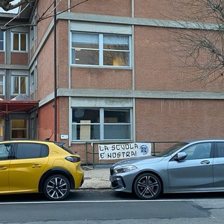 Alba, dall’Amministrazione ferma condanna degli striscioni affissi presso gli istituti scolastici superiori cittadini Alba, dall’Amministrazione ferma condanna degli striscioni affissi presso gli istituti scolastici superiori cittadini