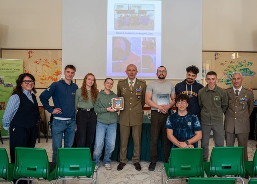 Prevenzione dei conflitti, il II Reggimento Alpini e il suo comandante ospiti alla Scuola Forestale di Ormea Prevenzione dei conflitti, il II Reggimento Alpini e il suo comandante ospiti alla Scuola Forestale di Ormea