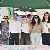 Un momento del Salone del Volontariato con la presenza del sindaco di Alba Alberto Gatto Un momento del Salone del Volontariato con la presenza del sindaco di Alba Alberto Gatto
