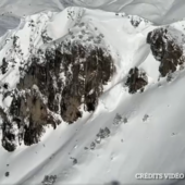 Le spettacolari immagini della valanga sul versante francese del Colle di Tenda [VIDEO]