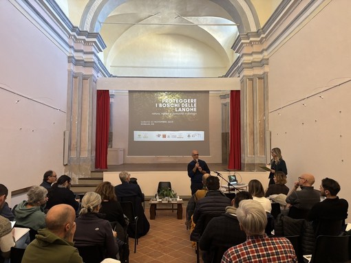 Boschi delle Langhe protagonisti a Rodello: oltre cento partecipanti al convegno su natura e vigneti