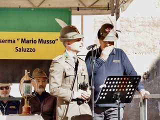 Momenti del 29° raduno degli Artiglieri del Gruppo Aosta - foto Paola Ravazzi Momenti del 29° raduno degli Artiglieri del Gruppo Aosta - foto Paola Ravazzi