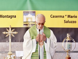 Momenti del 29° raduno degli Artiglieri del Gruppo Aosta - foto Paola Ravazzi Momenti del 29° raduno degli Artiglieri del Gruppo Aosta - foto Paola Ravazzi