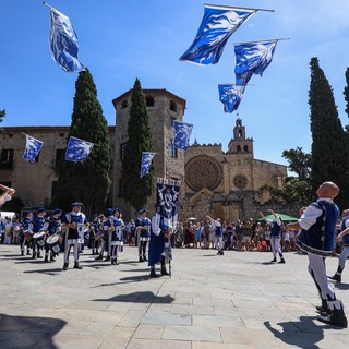 Grande successo hanno riscosso anche gli Sbandieratori e Musici del Borgo San Lorenzo di Alba, invitati dal Comune di Sant Cugat a partecipare agli eventi di folclore della Festa Major