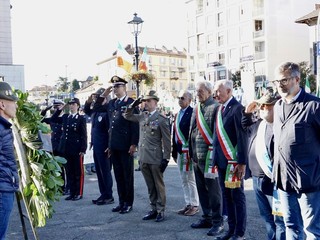 Momenti del 29° raduno degli Artiglieri del Gruppo Aosta - foto Paola Ravazzi Momenti del 29° raduno degli Artiglieri del Gruppo Aosta - foto Paola Ravazzi
