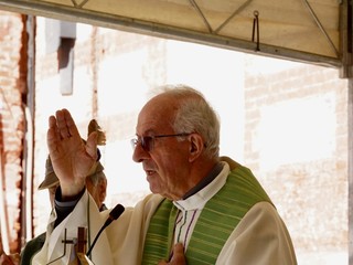 Momenti del 29° raduno degli Artiglieri del Gruppo Aosta - foto Paola Ravazzi Momenti del 29° raduno degli Artiglieri del Gruppo Aosta - foto Paola Ravazzi