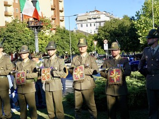 Momenti del 29° raduno degli Artiglieri del Gruppo Aosta - foto Paola Ravazzi Momenti del 29° raduno degli Artiglieri del Gruppo Aosta - foto Paola Ravazzi