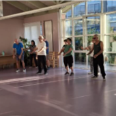 Tra sostegno e socialità: ParkiAmo invita Alba a conoscere il suo impegno sul Parkinson