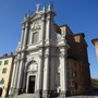 In foto la chiesa parrocchiale di S. Andrea Apostolo a Bra