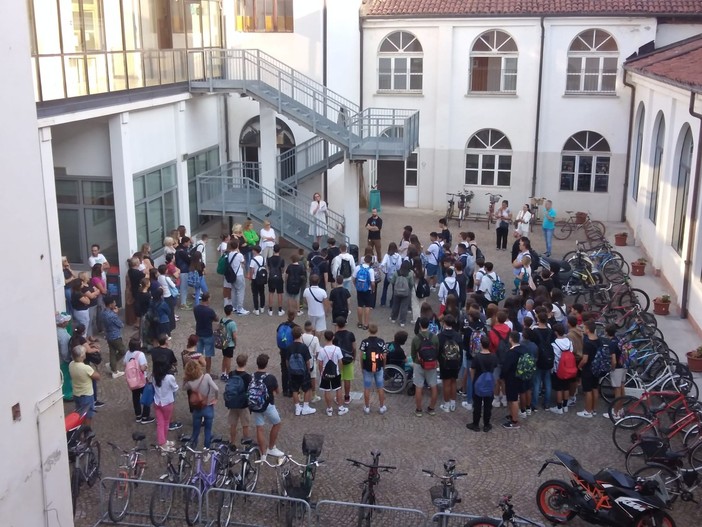 Scuola, il caldo riapre il dibattito: posticipare l’inizio delle lezioni?