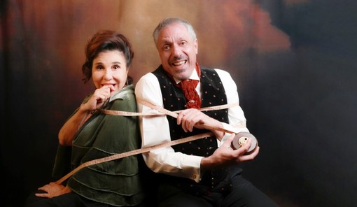 Ad Alba lo spettacolo di Max Pisu "Sarto per Signora"