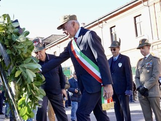 Momenti del 29° raduno degli Artiglieri del Gruppo Aosta - foto Paola Ravazzi Momenti del 29° raduno degli Artiglieri del Gruppo Aosta - foto Paola Ravazzi