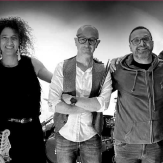Corneliano celebra i Live Forever: al Cinema Vekkio il concerto del decennale Corneliano celebra i Live Forever: al Cinema Vekkio il concerto del decennale