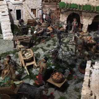 Un premio per il visitatore numero 10mila del presepe meccanico di Racconigi Un premio per il visitatore numero 10mila del presepe meccanico di Racconigi