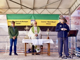 Momenti del 29° raduno degli Artiglieri del Gruppo Aosta - foto Paola Ravazzi Momenti del 29° raduno degli Artiglieri del Gruppo Aosta - foto Paola Ravazzi