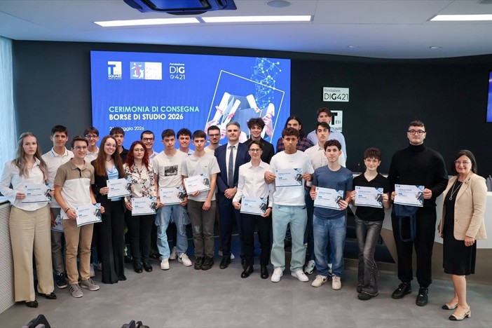 Tesisquare premia il talento dei giovani studenti Tesisquare premia il talento dei giovani studenti