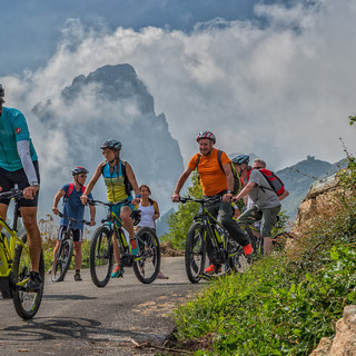 Turisti in Valle Grana (foto Roberto Croci, archivio Atl del Cuneese)