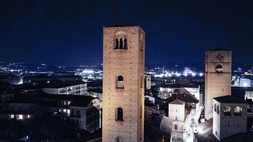La Città di Alba aderisce alla campagna "Illumina novembre", mese della consapevolezza sul cancro del polmone La Città di Alba aderisce alla campagna "Illumina novembre", mese della consapevolezza sul cancro del polmone