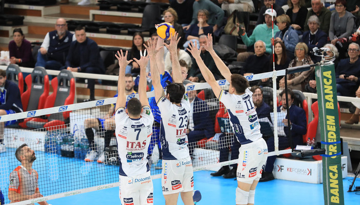 A Cuneo non riesce l'impresa a Trento: Itas vince 3-0 (Foto Beatrice Bramardi) A Cuneo non riesce l'impresa a Trento: Itas vince 3-0 (Foto Beatrice Bramardi)
