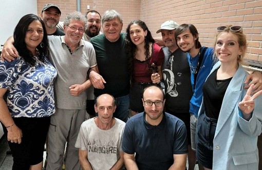 Biglietto di auguri della Controvento Nomadi Tribute Band per gli 80 anni di Beppe Carletti Biglietto di auguri della Controvento Nomadi Tribute Band per gli 80 anni di Beppe Carletti